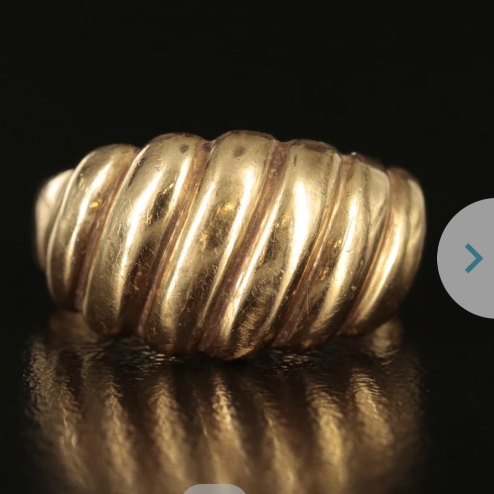 18k Gold Fluted Ring